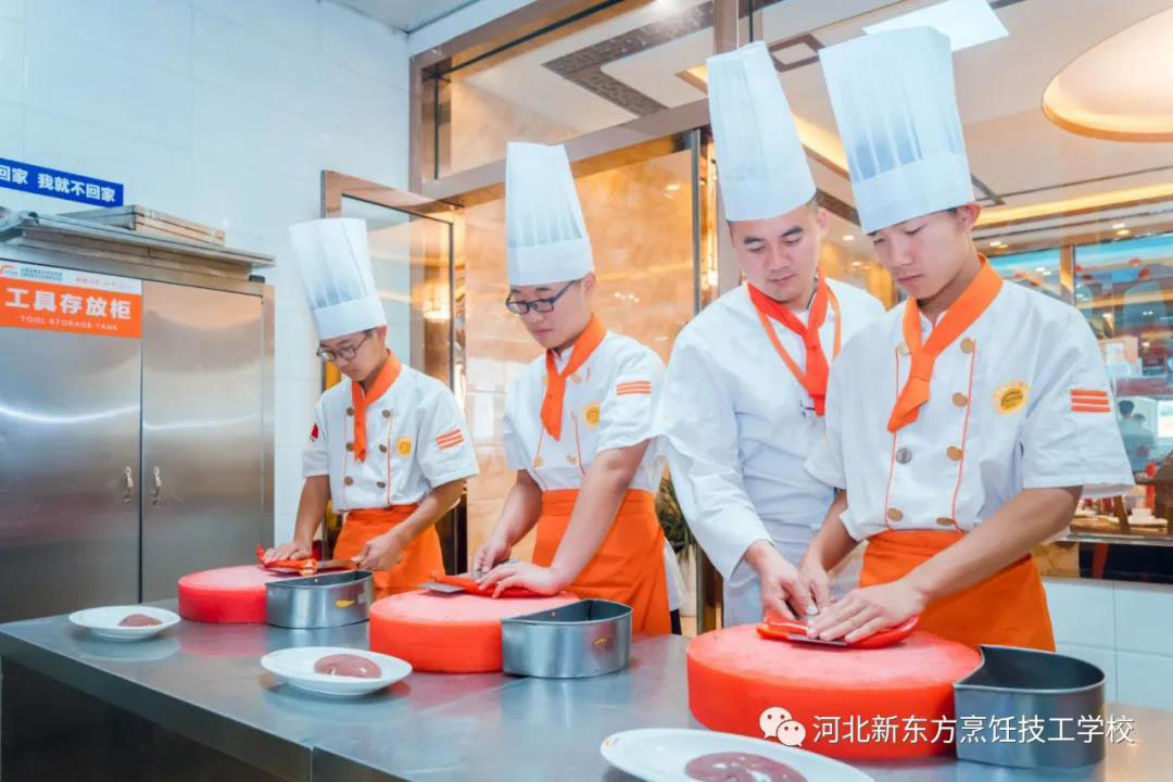 2022年，在河北新東方，一起朝出色奔赴~