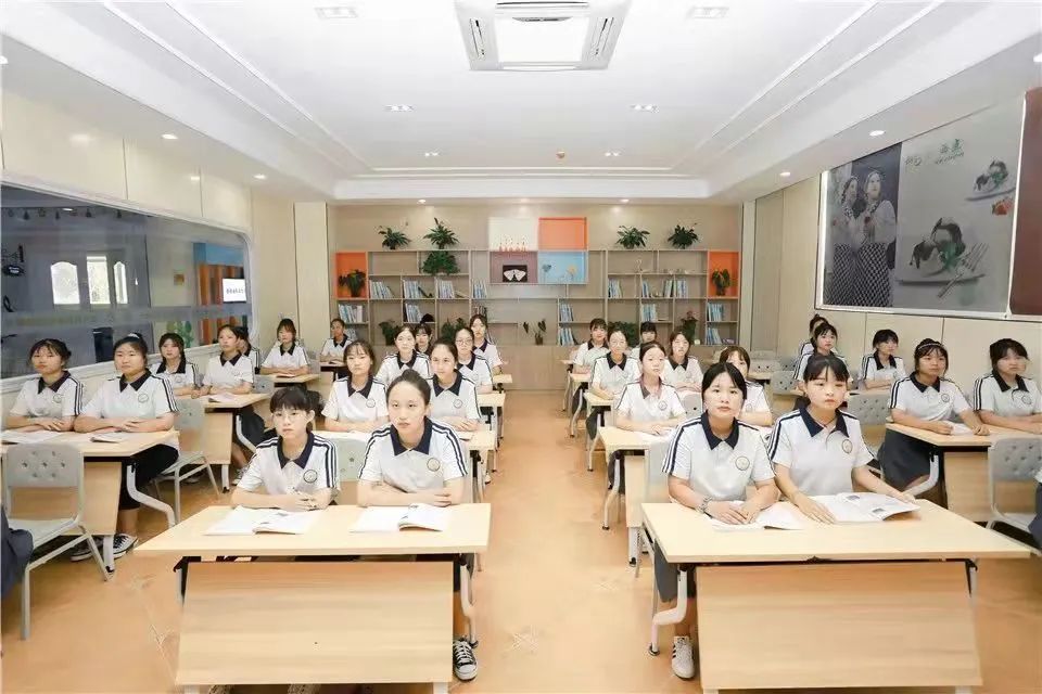 初高中生選擇幼教的原因是什么？原來(lái)在這里！