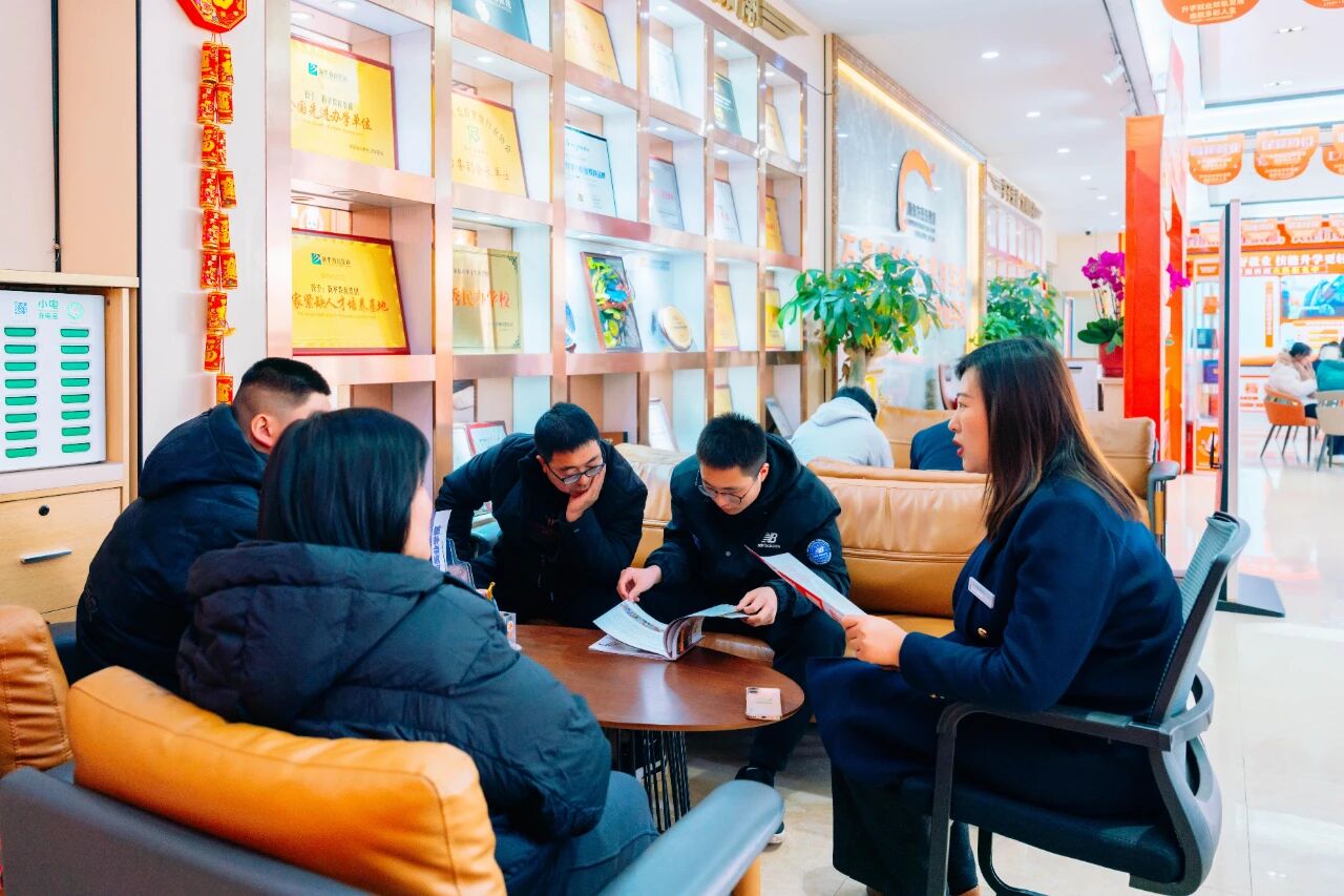 ba8d6fa058e8d4a58baae5727d6bcb35.jpg ba8d6fa058e8d4a58baae5727d6bcb35.jpg