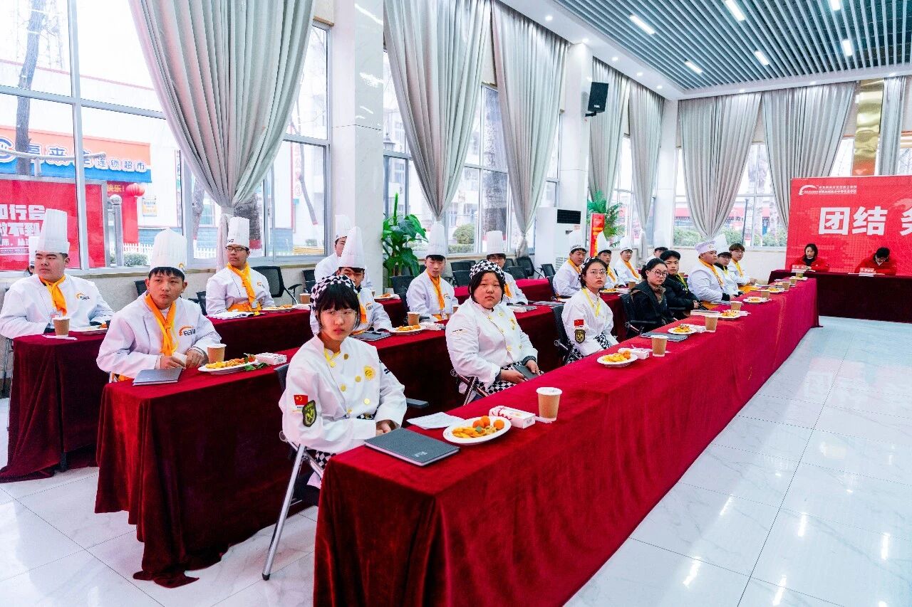 春季報名太火爆！河北新東方首批新生已入學，這樣的見面會你羨慕嗎？